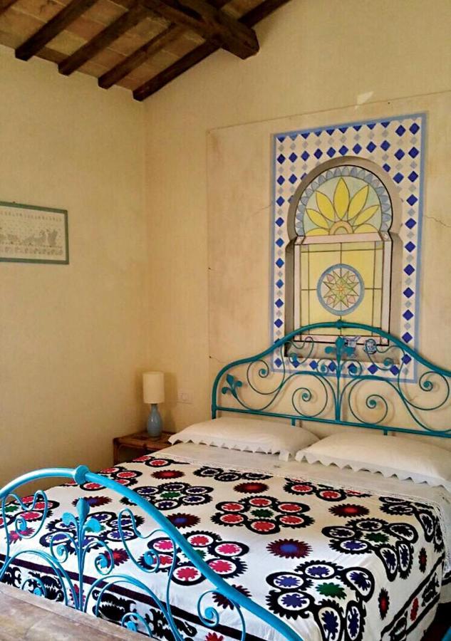أكوافيفا بيسينا B&B Santa Caterina الغرفة الصورة