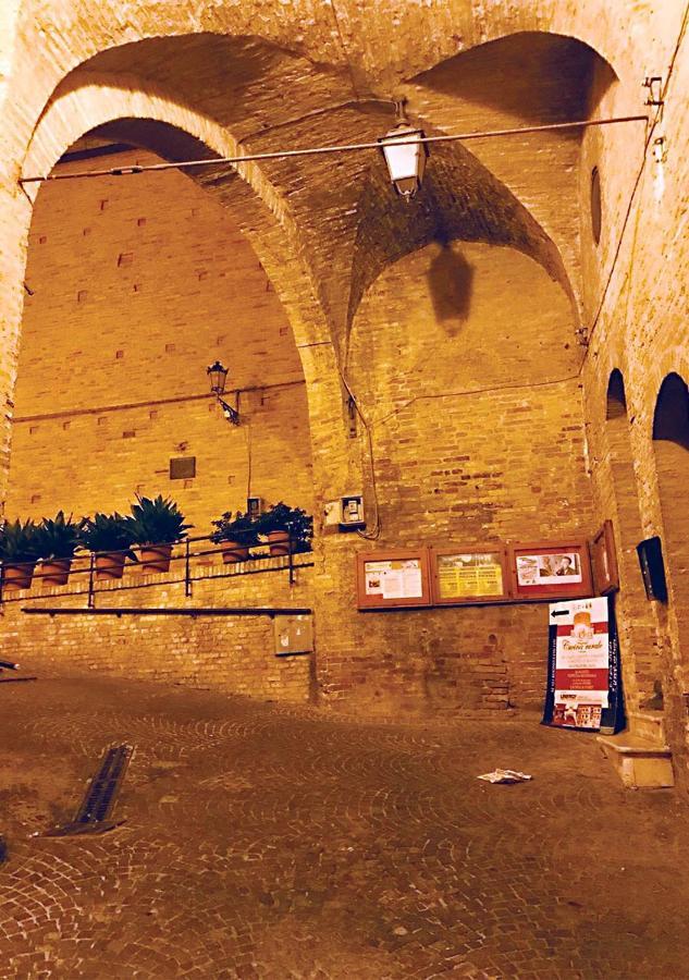 أكوافيفا بيسينا B&B Santa Caterina الغرفة الصورة